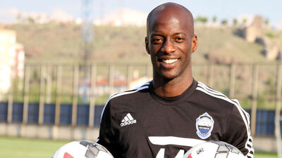 Edinho, gözünü krallığına dikti