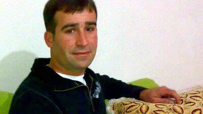 Sinek gözüne yumurtladı