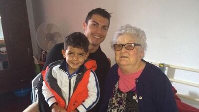 Ronaldo'nun oğlu taşıyıcı anneden mi?