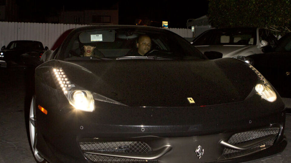 Rihanna'nın yeni oyuncağı