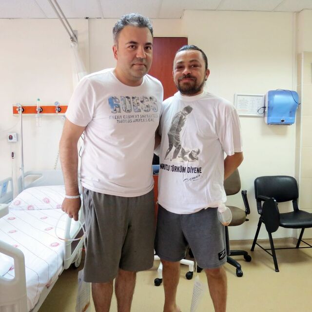 Ağabeyinin böbreğiyle hayata tutundu
