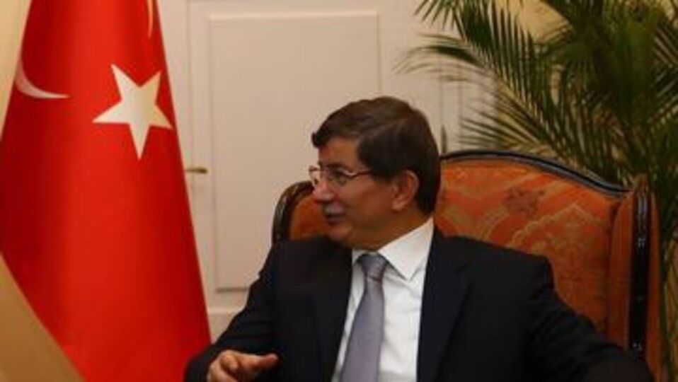 Dışişleri Bakanı Davutoğlu TİM heyetiyle görüştü