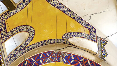 Kapalıçarşı çatladı!