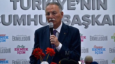 İhsanoğlu: "Türkiye itibarsızlaşmakla karşı karşıya"
