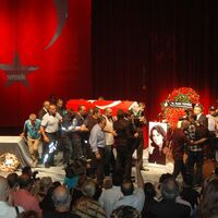 Çolpan İlhan son yolculuğuna uğurlandı