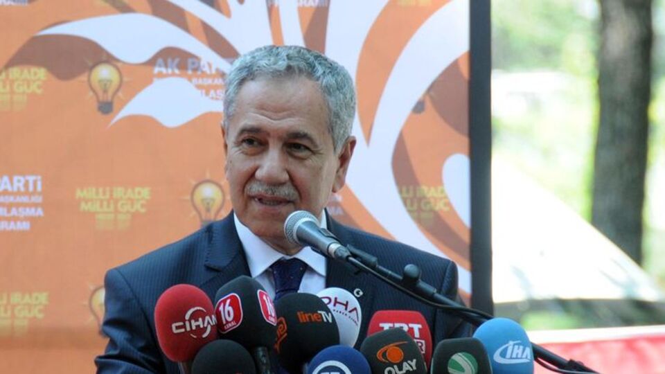 "Kadın herkesin içinde kahkaha atmayacak"