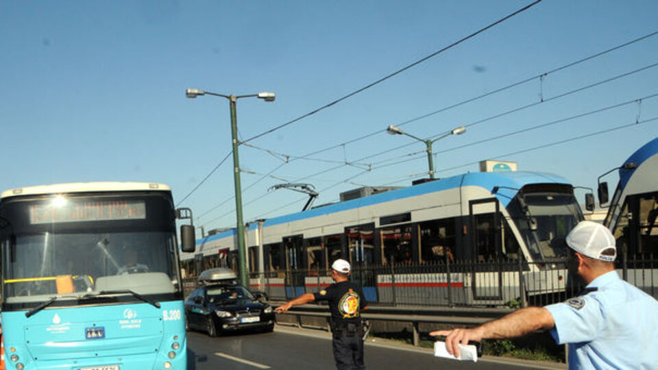 Halk otobüslerine trafik denetimi