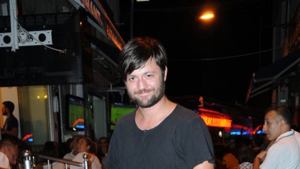 Hop oturdu hop kalktı