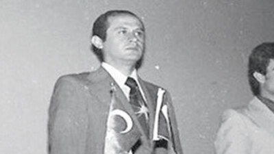 Sağ kesimin ilk üniversite işgalini Devlet Bahçeli yapmış!