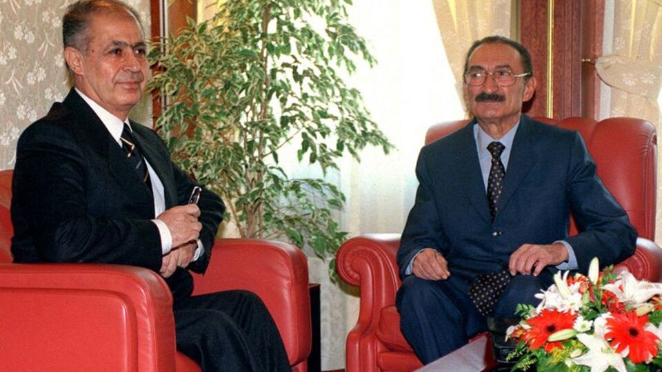 Ecevit'in açıkladığı sihirli isim: Ahmet Necdet Sezer