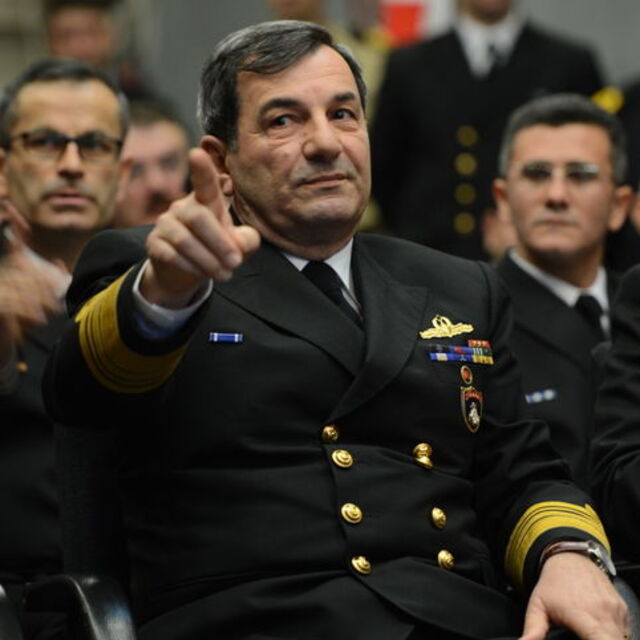 Cezaevindeki 5 gün Donanma Komutanı Veysel Kösele'yi yaktı!