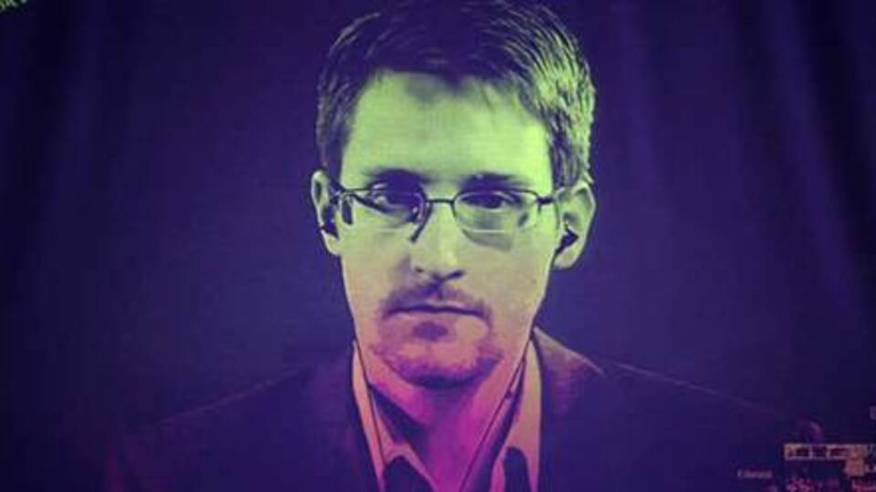Snowden 3 yıl daha Rusya'da kalabilecek
