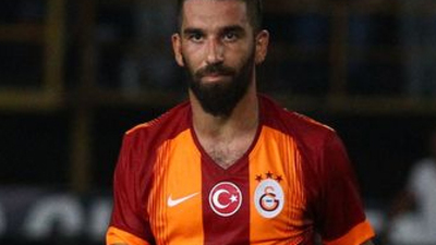 Arda Turan'dan çok sert mesaj!