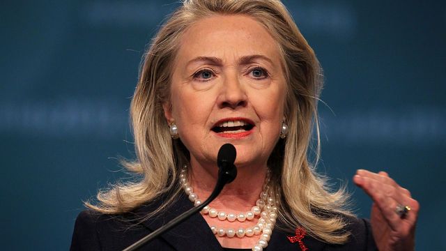 Clinton'dan Obama'ya IŞİD eleştirisi
