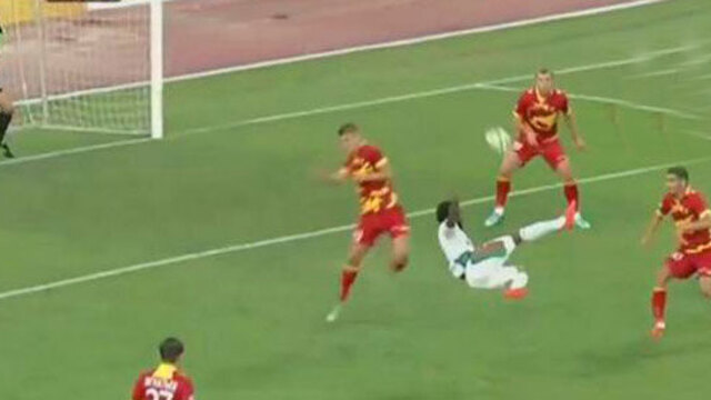 Fernandes'ten süper gol