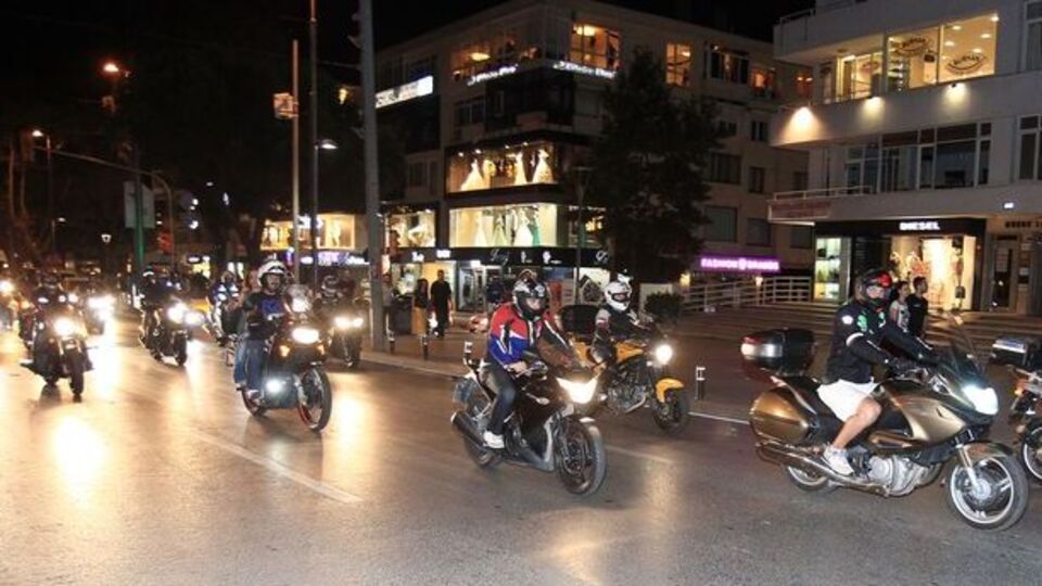 Şanlıurfa'da öldürülen motosikletçiler için saygı sürüşü