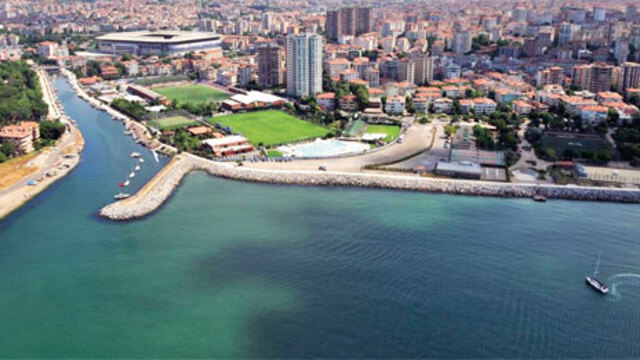 Kadıköy'de koli basili tehdidi