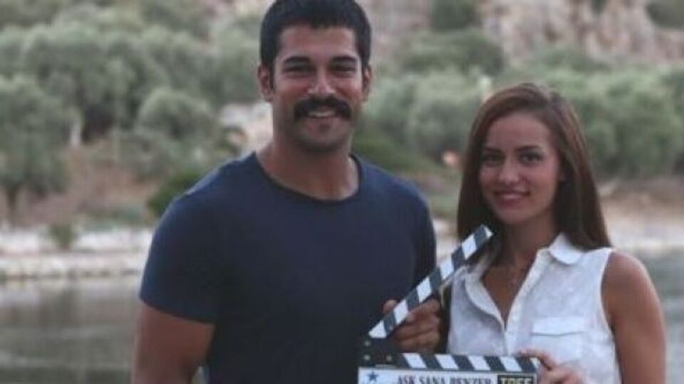 Fahriye Evcen ve Burak Özçivit mutfakta!