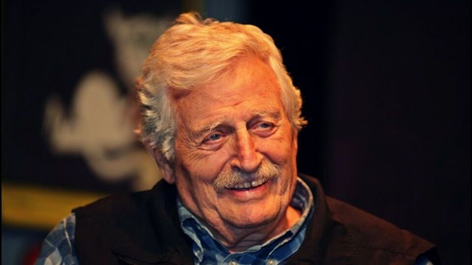 Müşfik Kenter