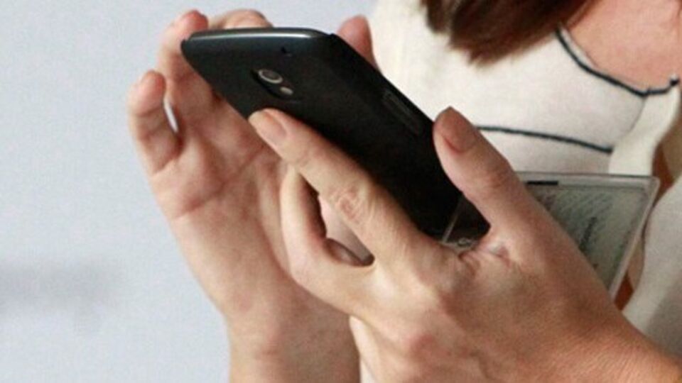 Cep telefonu kullanıcılarına uyarı!