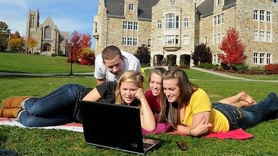 Üniversitesini bitirene 4 yıl çalışma izni veriyor