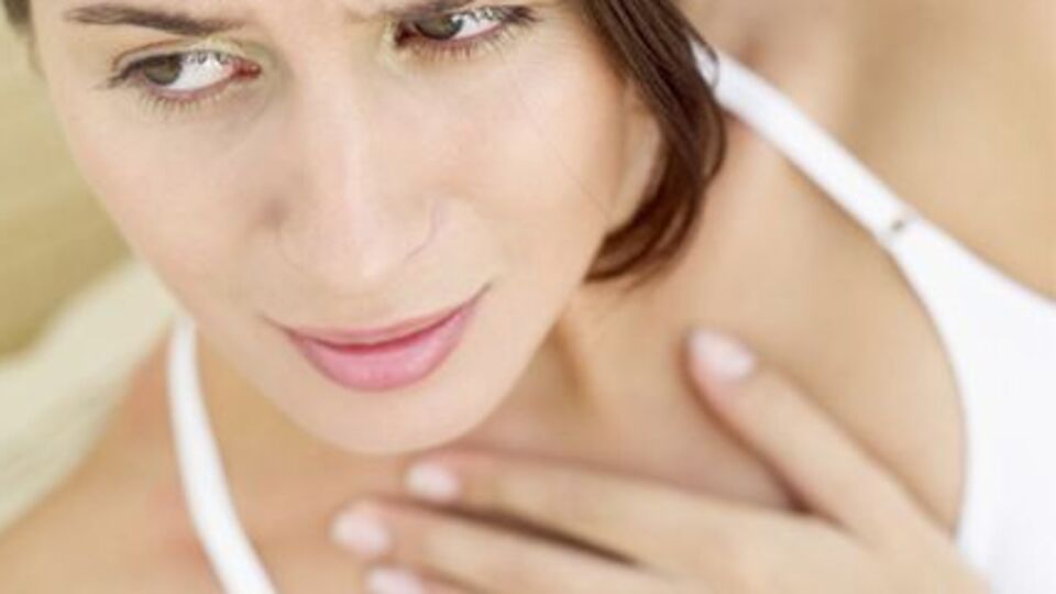 Kalp çarpıntısı ciddi hastalıkların habercisi!