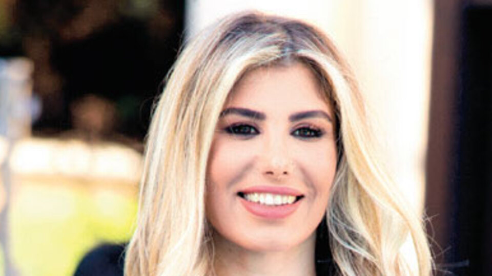 Hatice ilk kez bikinili