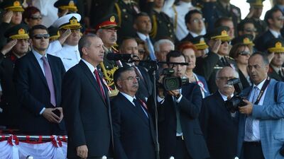 Kara Harp Okulu'nda mezuniyet heyecanı