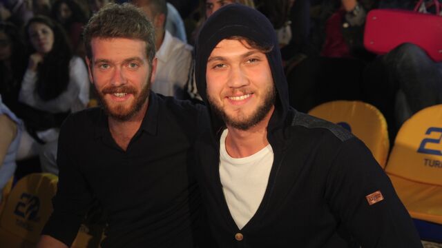 2CELLOS'u izlemeye geldiler