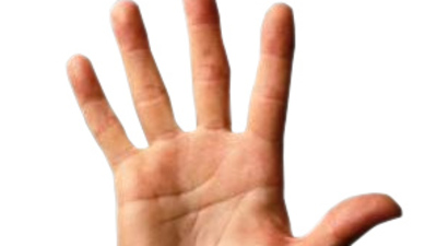 Yüzük parmağı uzun olan erkekler dikkat!