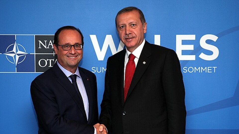 Cumhurbaşkanı Erdoğan Nato Zirvesi'nde liderlerle görüştü