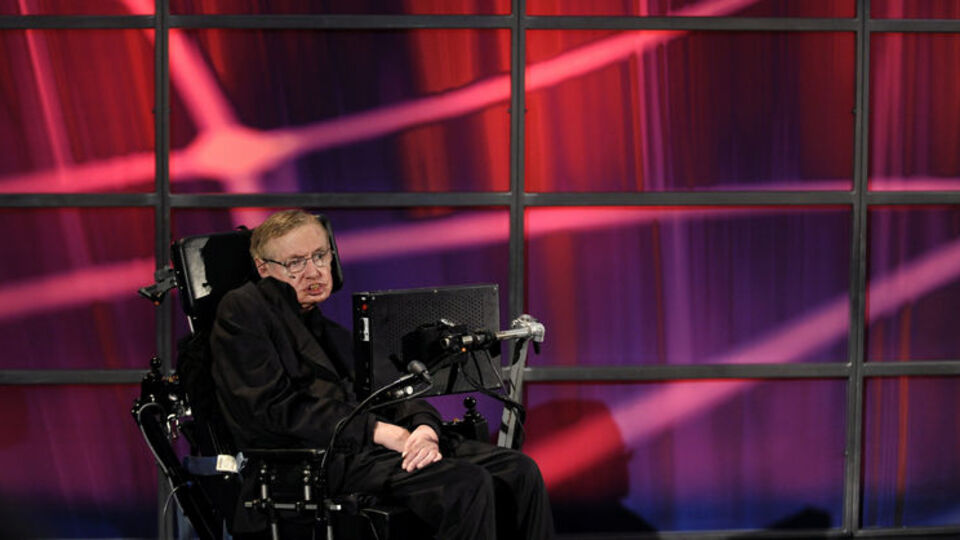 "Tanrı parçacığı her an evrenin sonunu getirebilir"