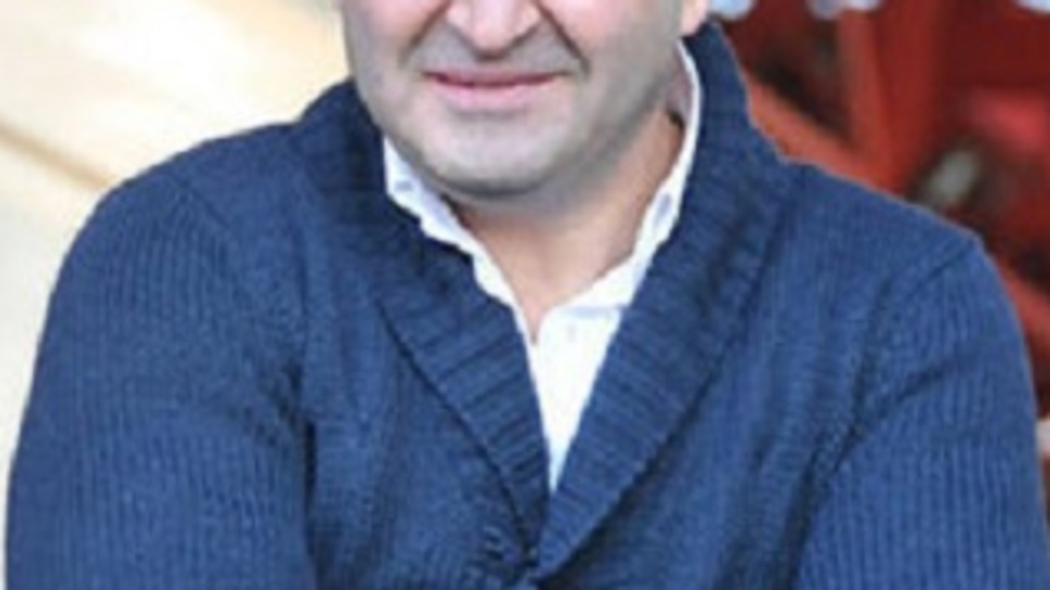 Şafak Sezer'e dolandırıcı şoku!