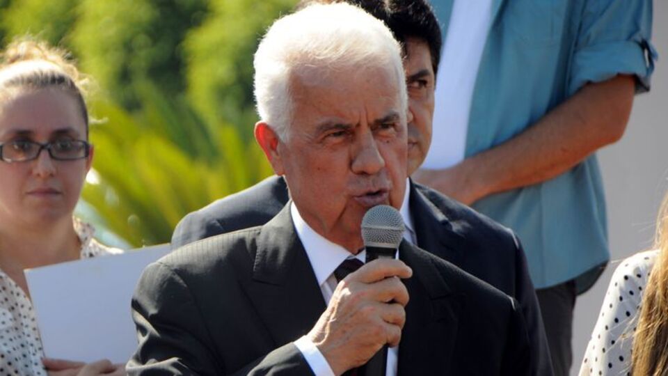 "Kıbrıs Rumların işgali altında"