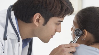 Çocuklarda kulak akıntısına dikkat!