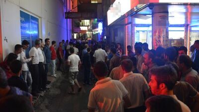 Karısına ateş etti ama...!