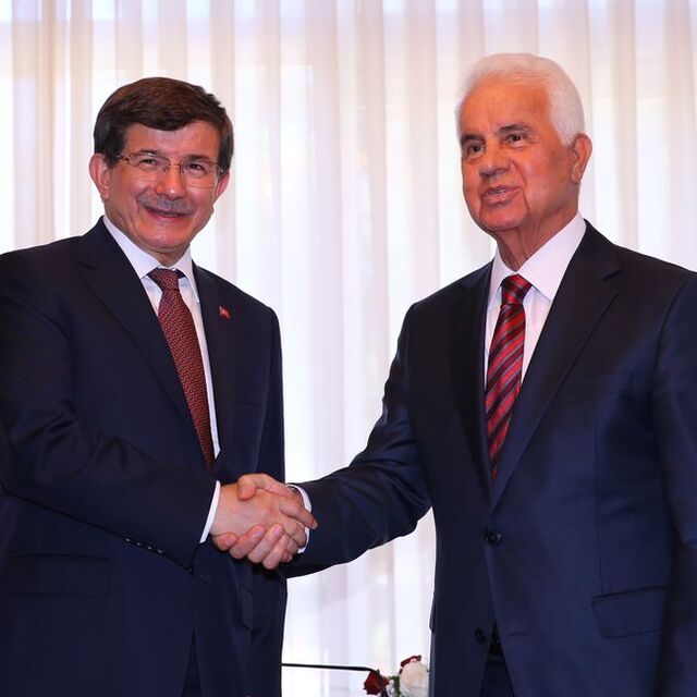 Davutoğlu'ndan Samaras'a barış çağrısı