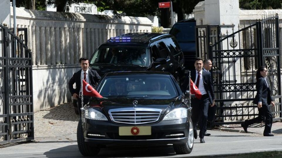 Cumhurbaşkanı Erdoğan'dan kabir ziyareti