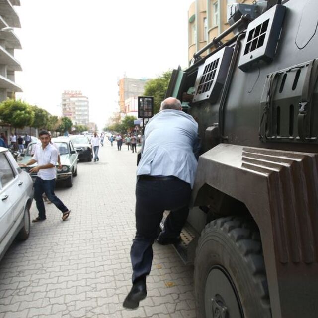 CHP'li vekil zırhlı aracı böyle kovaladı