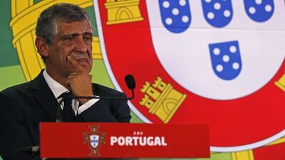 FIFA'dan Fernando Santos'a ret