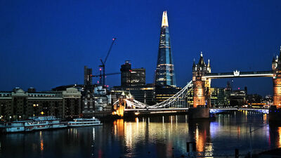 Londra'da hava kararınca