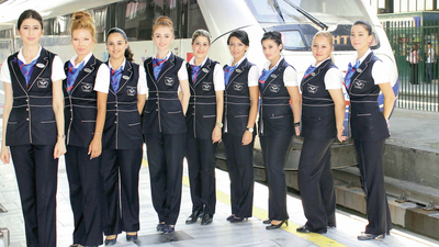 HIZLI TREN HOSTESLERİ: Biz de değer görelim istiyoruz