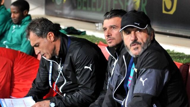 "Biz Gekas'ı taşıyoruz, o da bizi..."