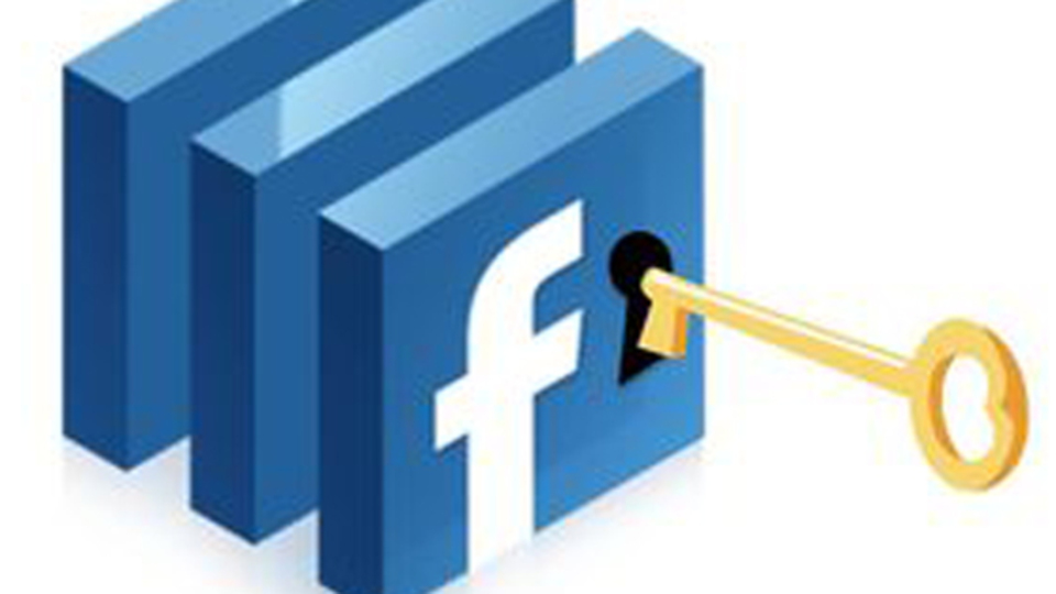 Kumsaldaki o fotoğrafın Facebook'a ait!