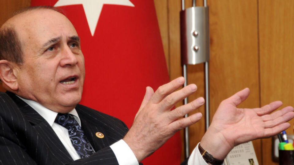 "Aç Twitter'ı, bas küfürü"