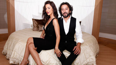 "Yazdığım bütün şarkılarda Cansu var"