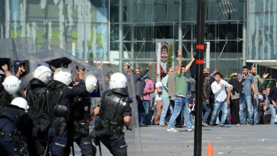 Yurtta Kobani gerginliği!