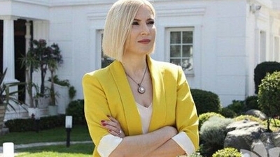 Medcezir dizisinin Sude'si Şebnem Dönmez...