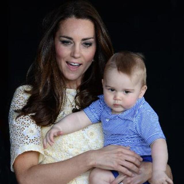 Kate Middleton, oğlunu da alıp baba evine "sığındı"