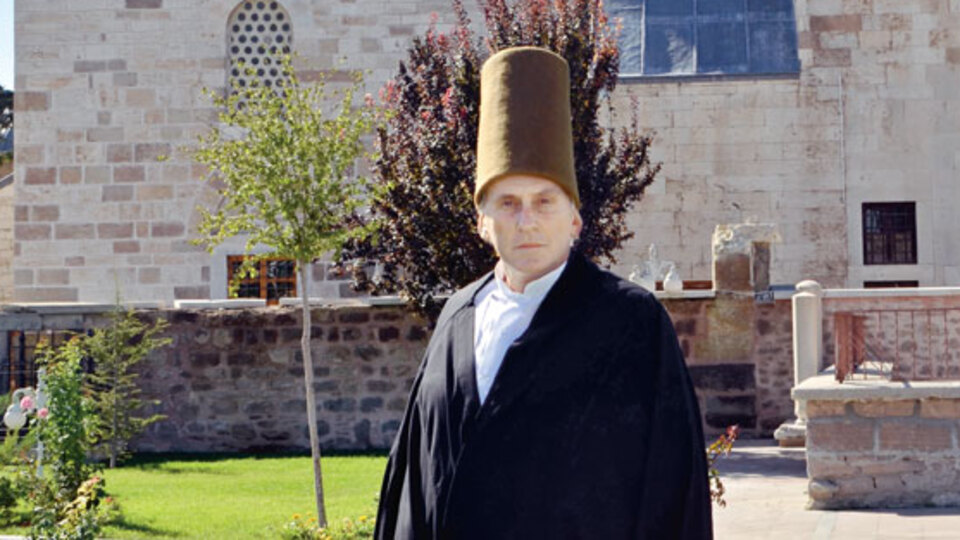 'Bir Katolik papazken nasıl semazen oldum'